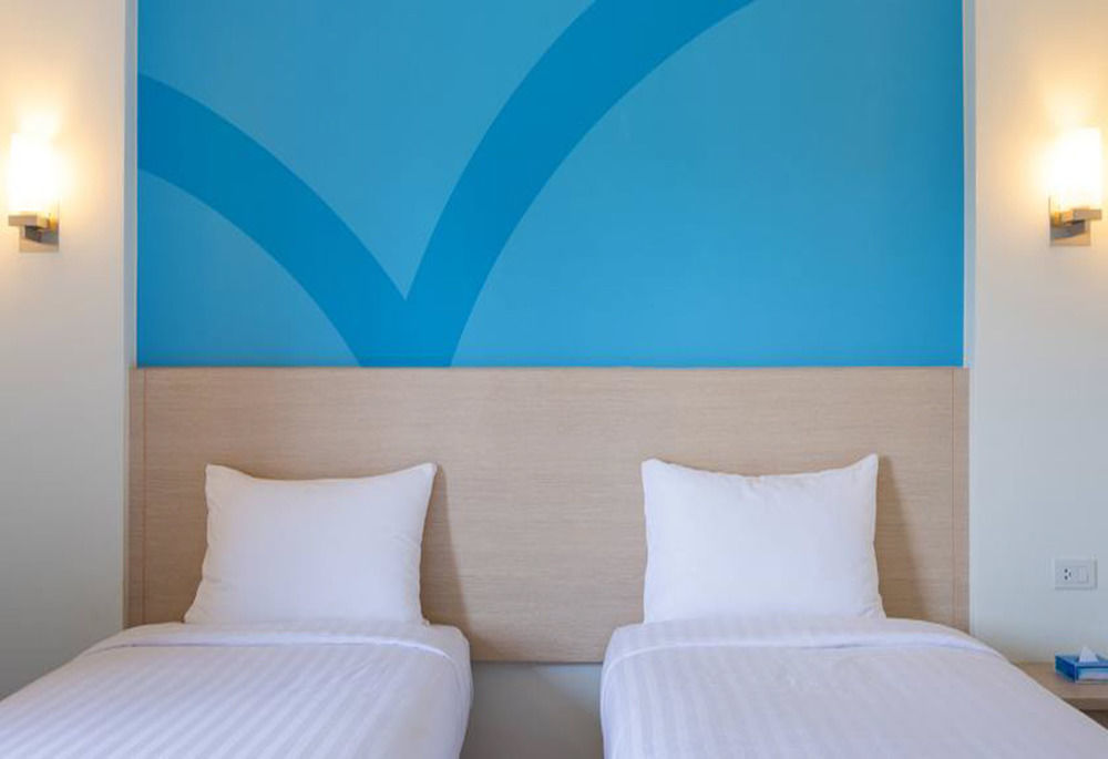 Hop Hotel 2*