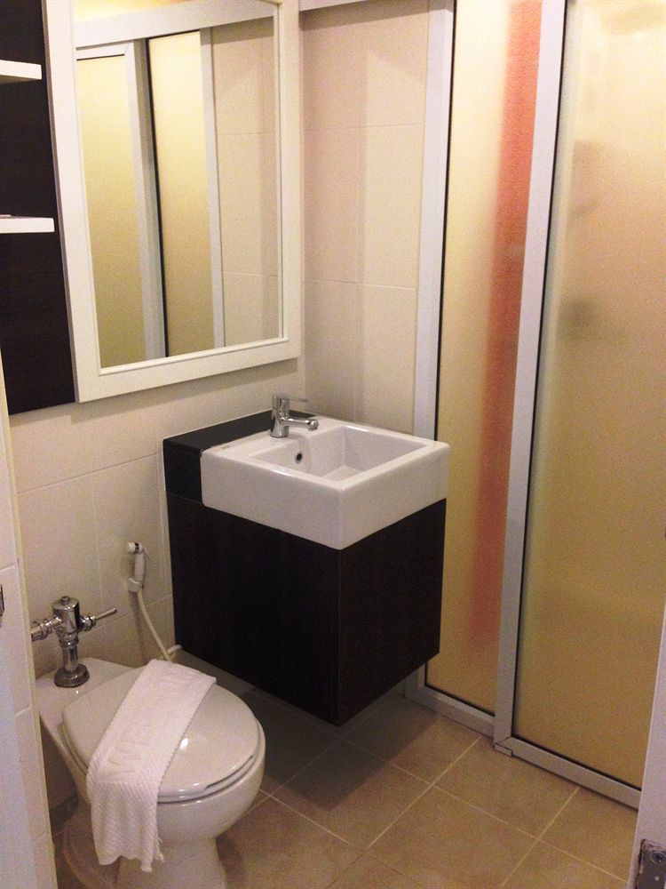 New Travel Hotel
