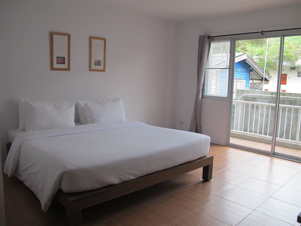 Romruen Samed Hostel