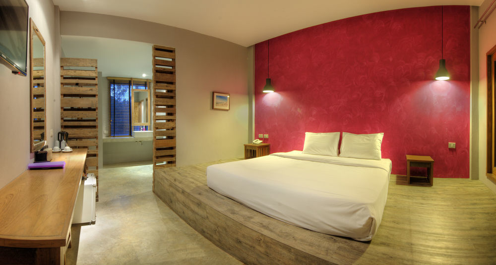 Hotel Bar And Bed @ Samed