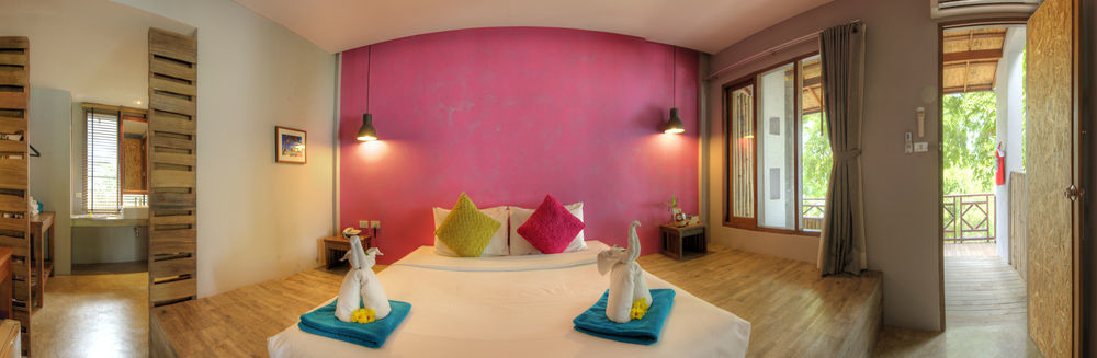Hotel Bar And Bed @ Samed Koh Samet