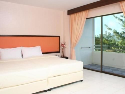 Nice Beach Hotel Rayong