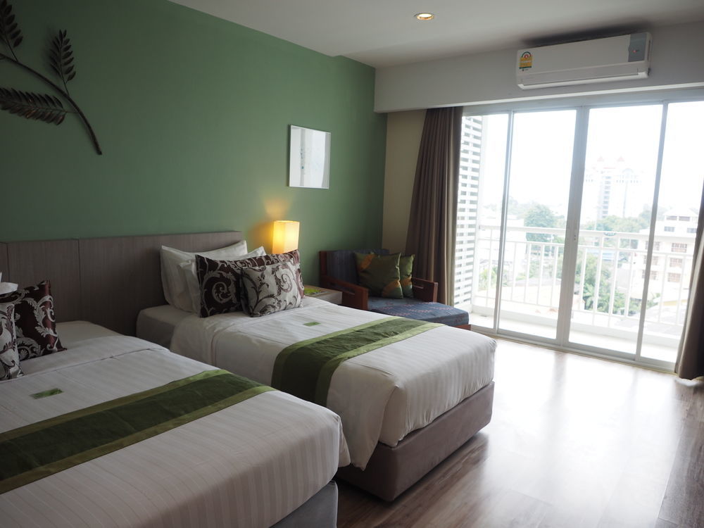 Hotel Tamarind Garden Rayong
