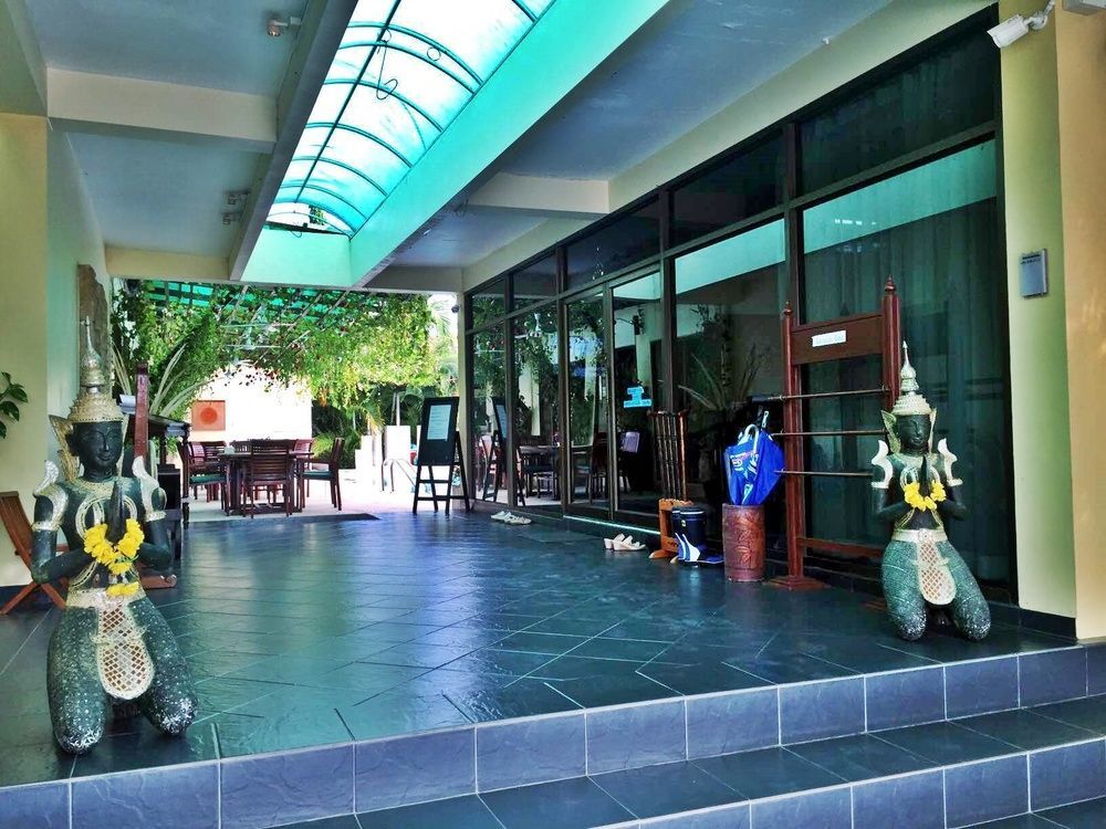 Resort The Oriental Tropical Beach At Vip Ban Phe