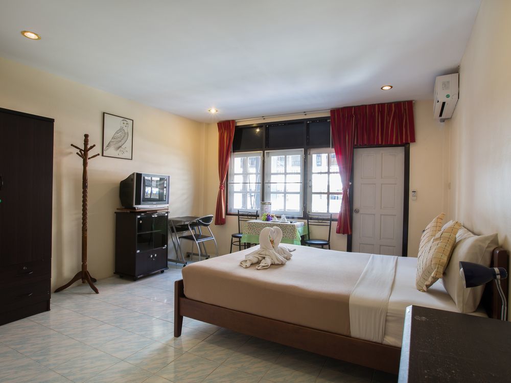 Stefan's Guest house 2*