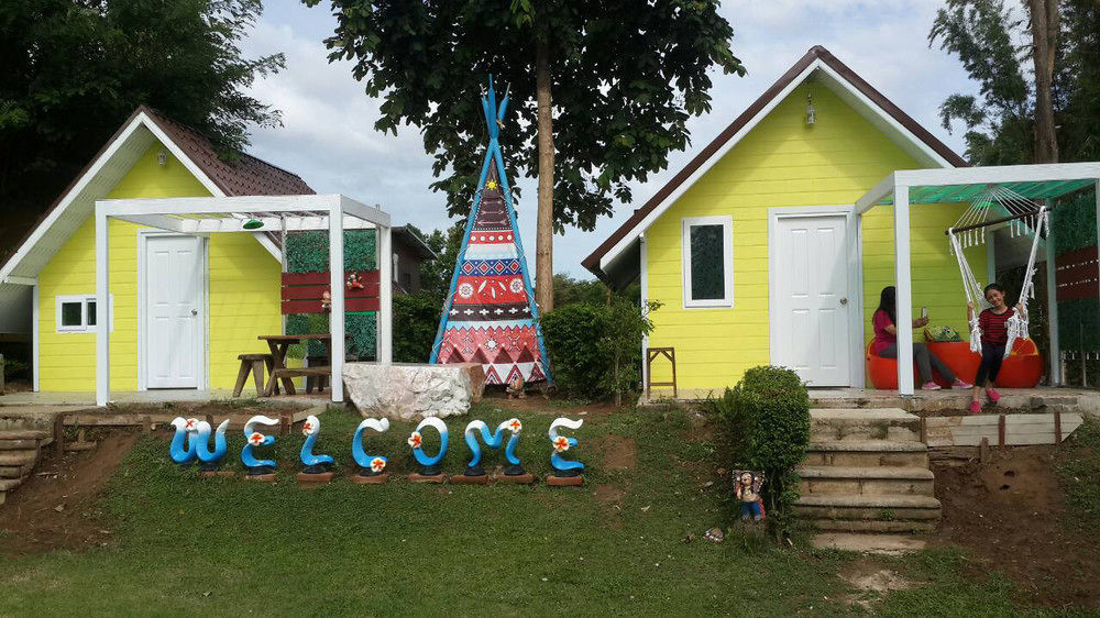 Goodview & Holiday park 3*