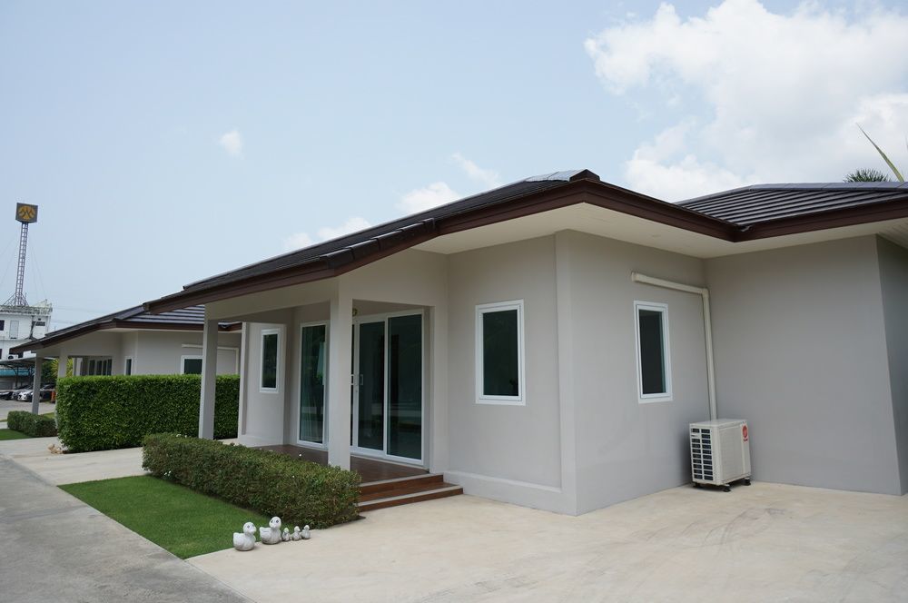 Resort The Brass Garden Sattahip