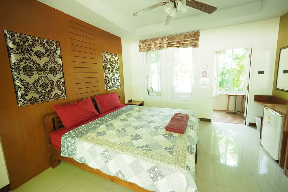 Baan Suan Juree Punsuk Resort