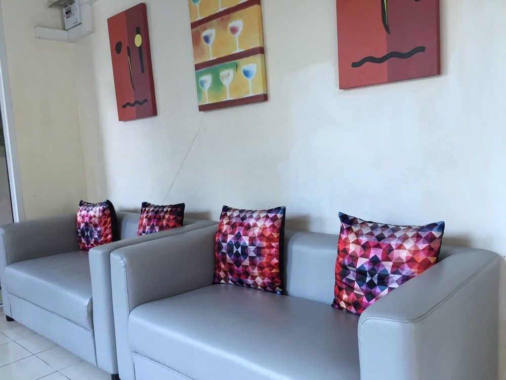 Pova And Boutiques Hotel