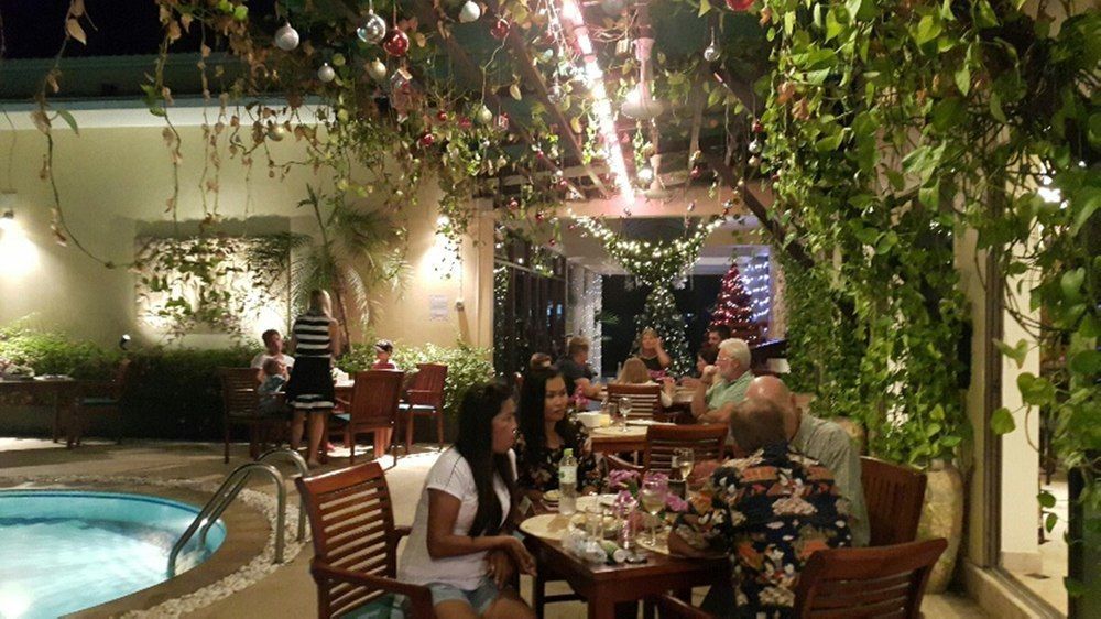 Oasis Garden & Pool At Vip 3*