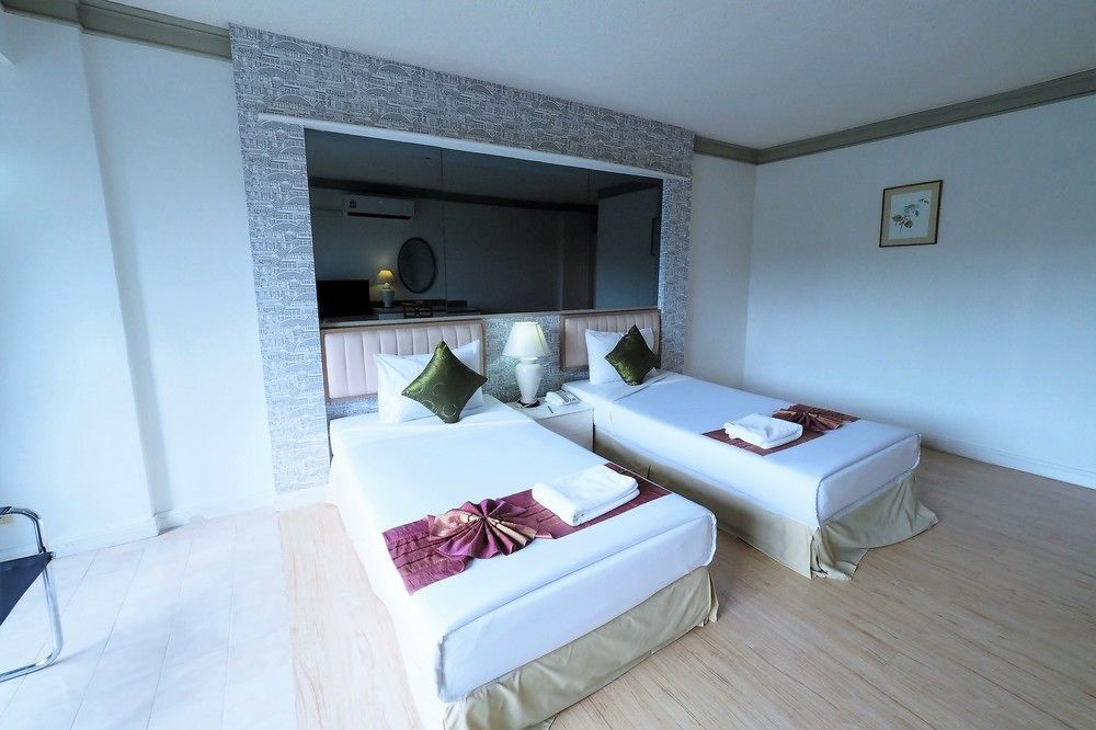 Royal Gems Golf Resort