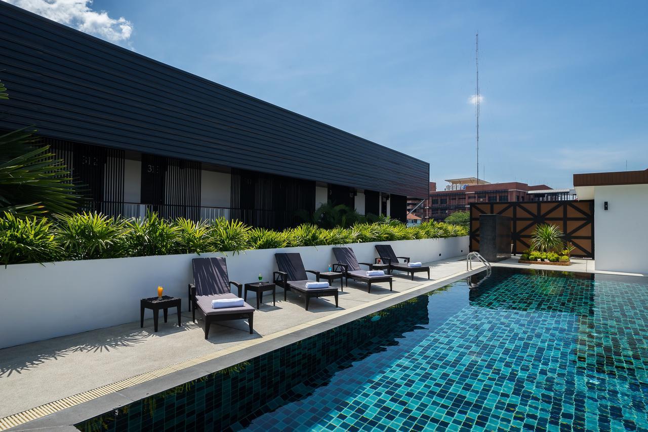 Ivory Hotel