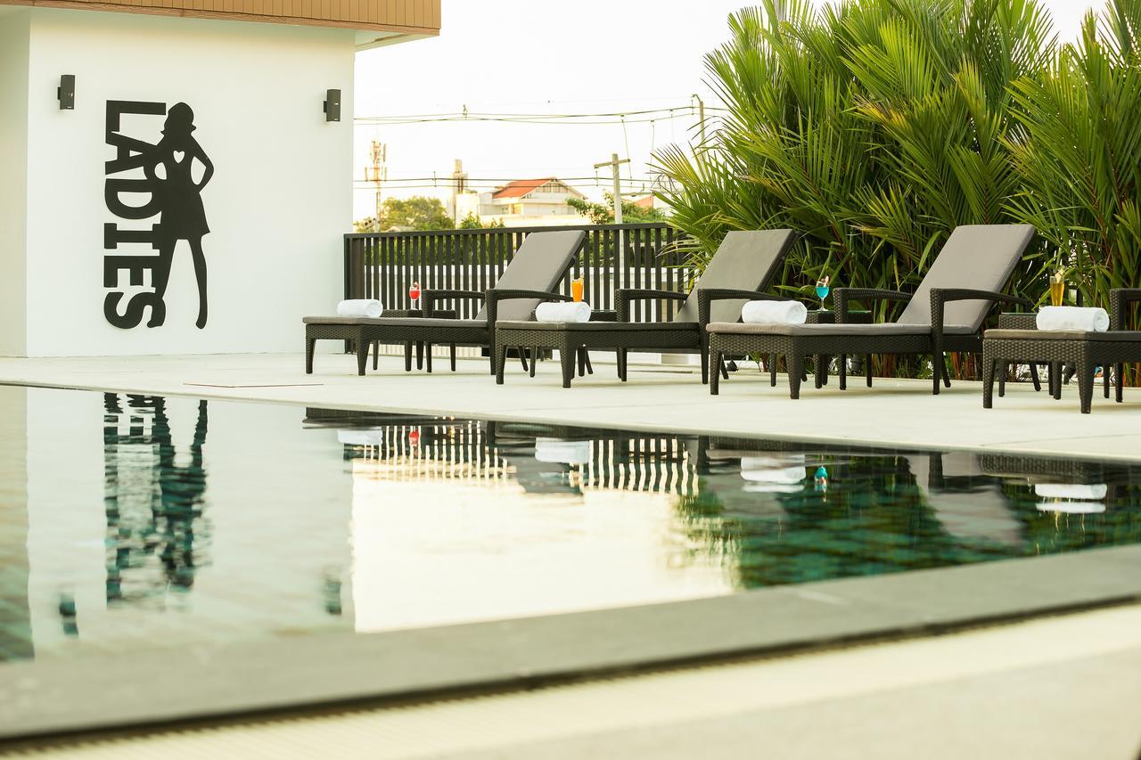 Ivory Hotel Bang Lamung