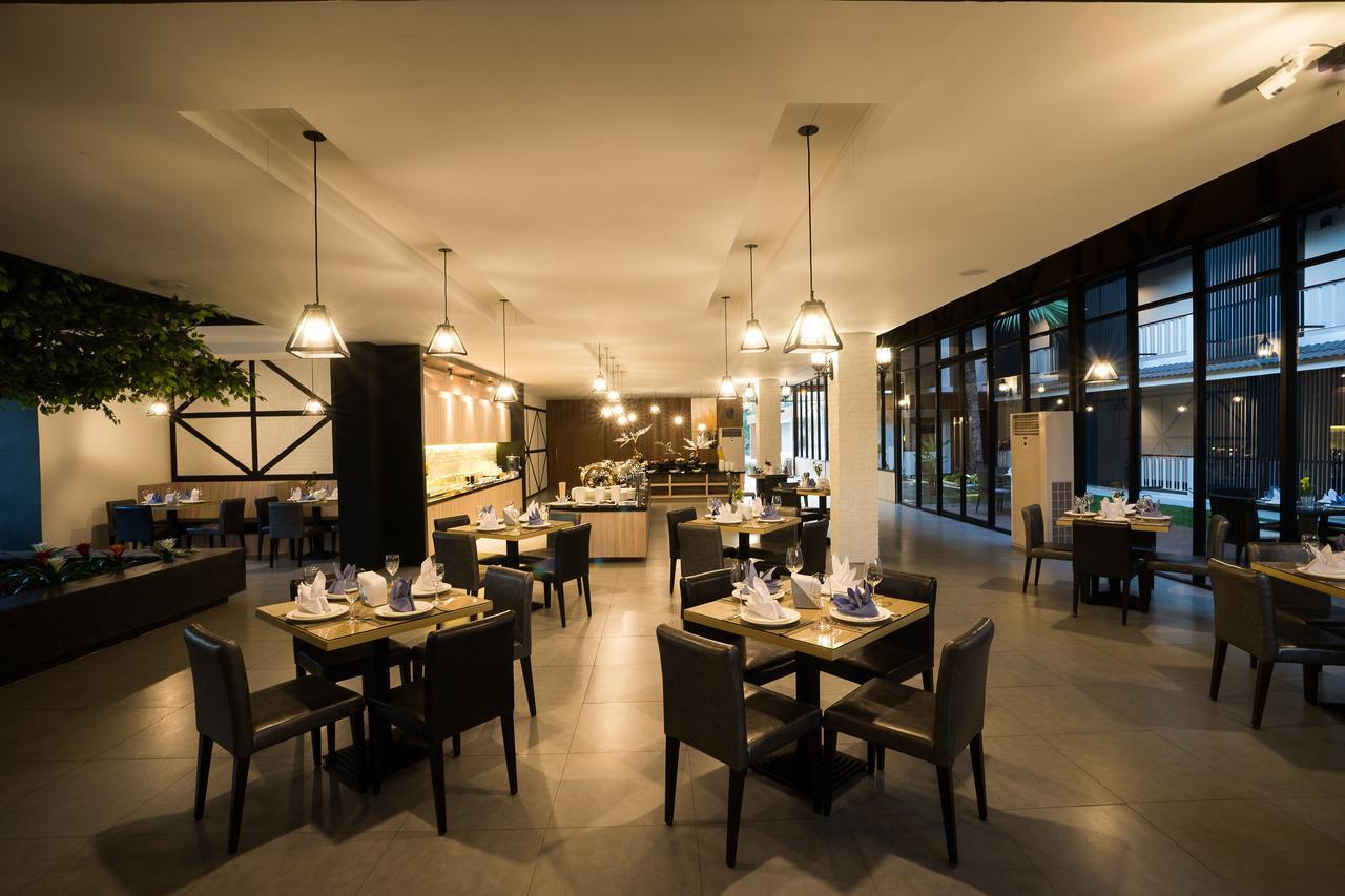 Ivory Hotel Bang Lamung