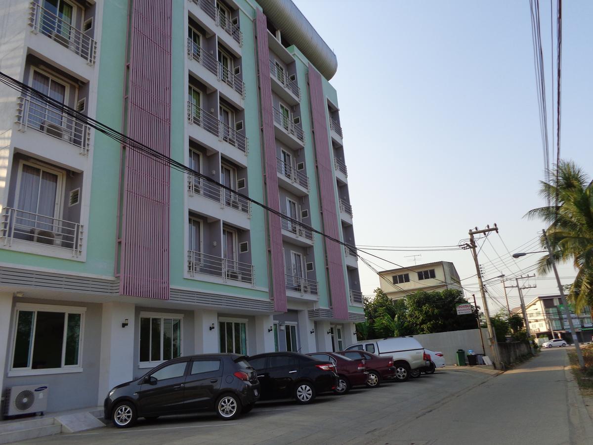 Siam Apple & Hotel 2*