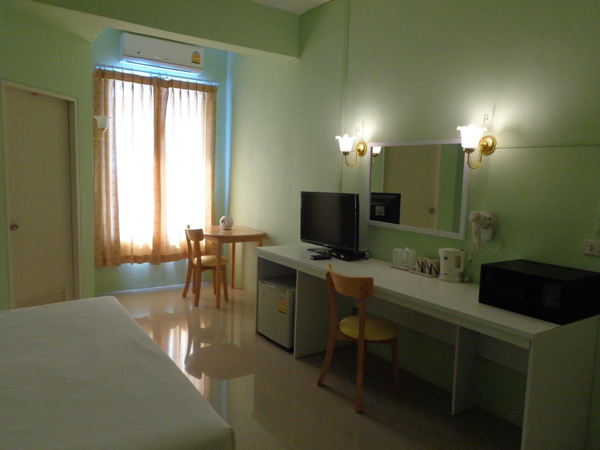 Siam Apple & Hotel