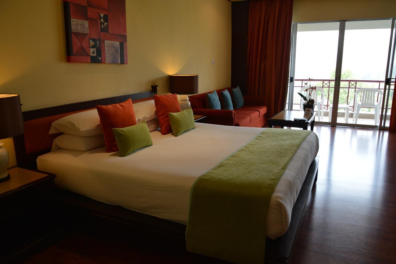 Sir Resort
