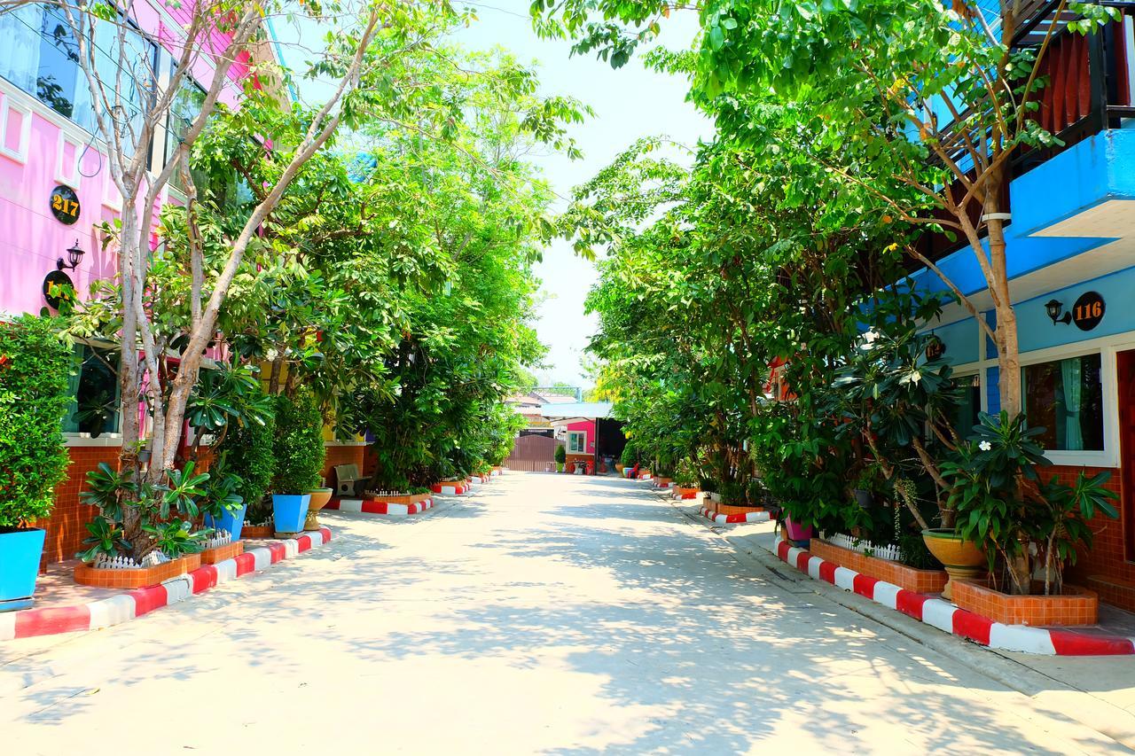 Rak Kun 2 Pensão Nakhon Sawan