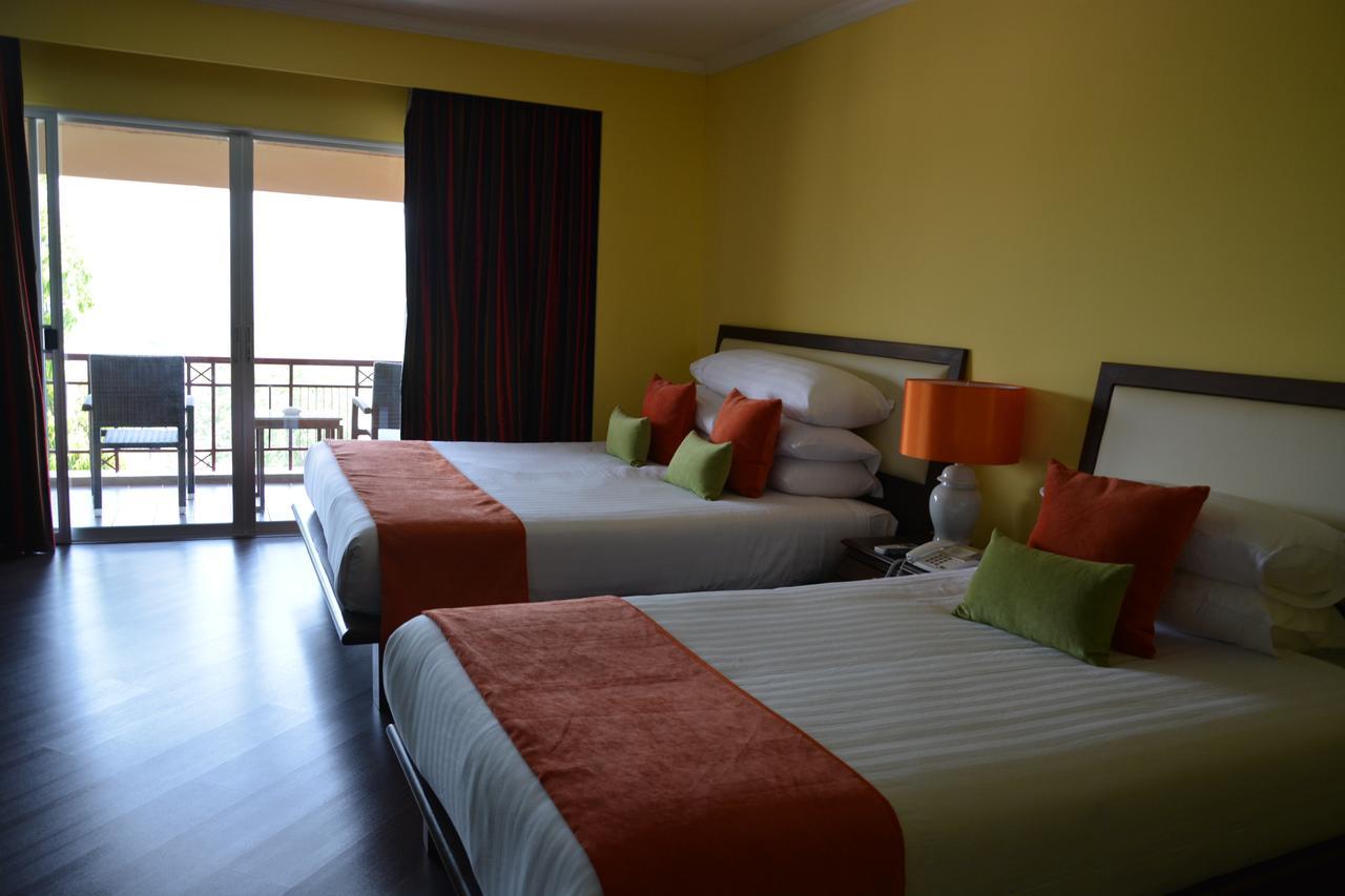 Sir Resort 4*