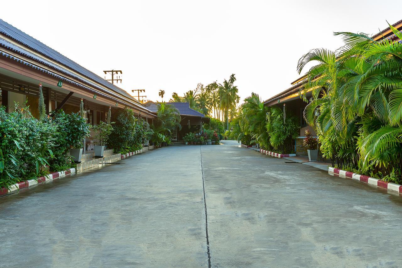 Inn Nida Rooms Central 89 Plaza Resort Surat Thani