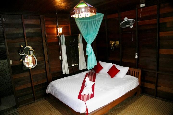 Phu Proud Resort 3*