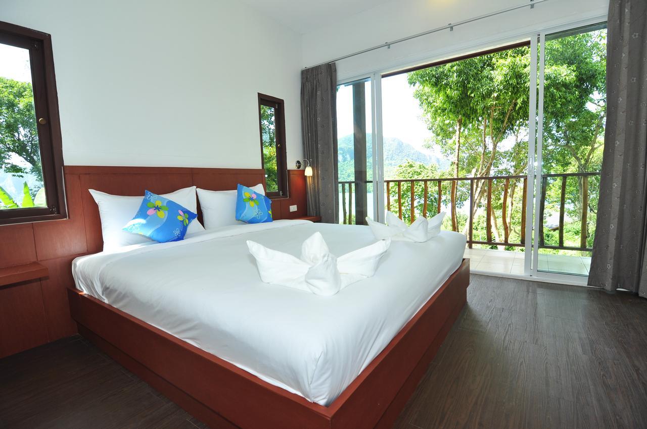 Sea View 2*
