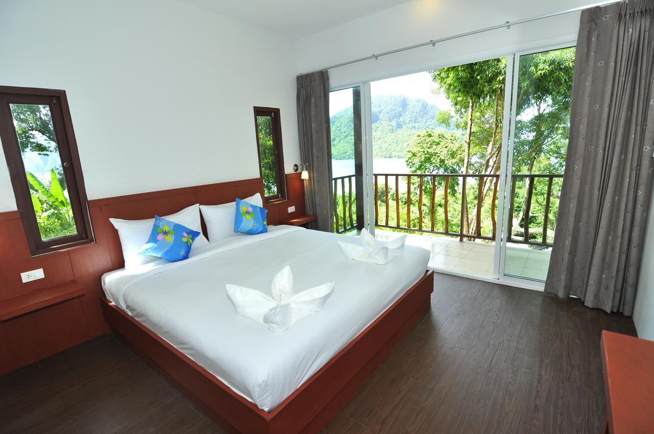 Resort Sea View 2*