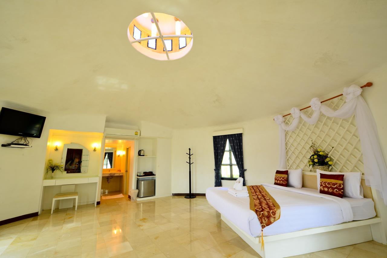 Resort Baan Phuluang บ้านภูหลวง Wang Nam Khiao