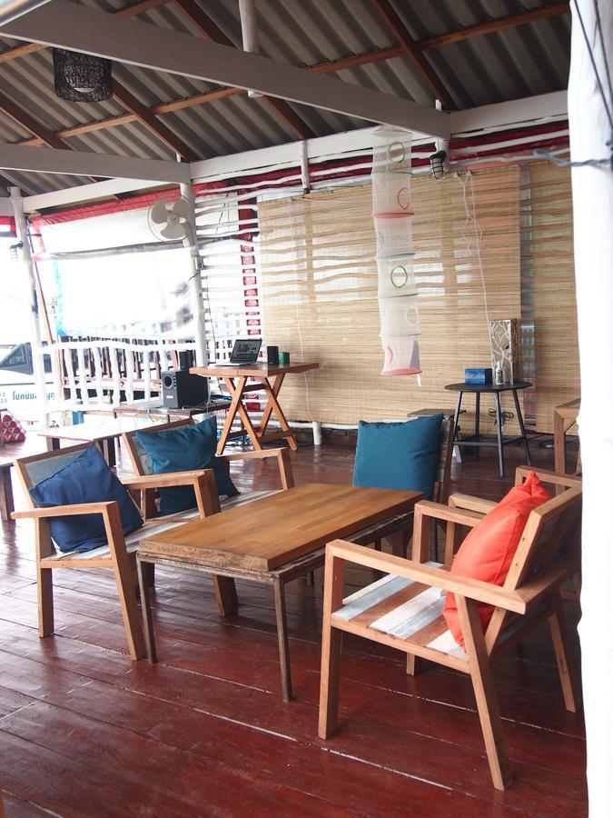 Hostel Sincere Bar And Bistro Koh Lanta