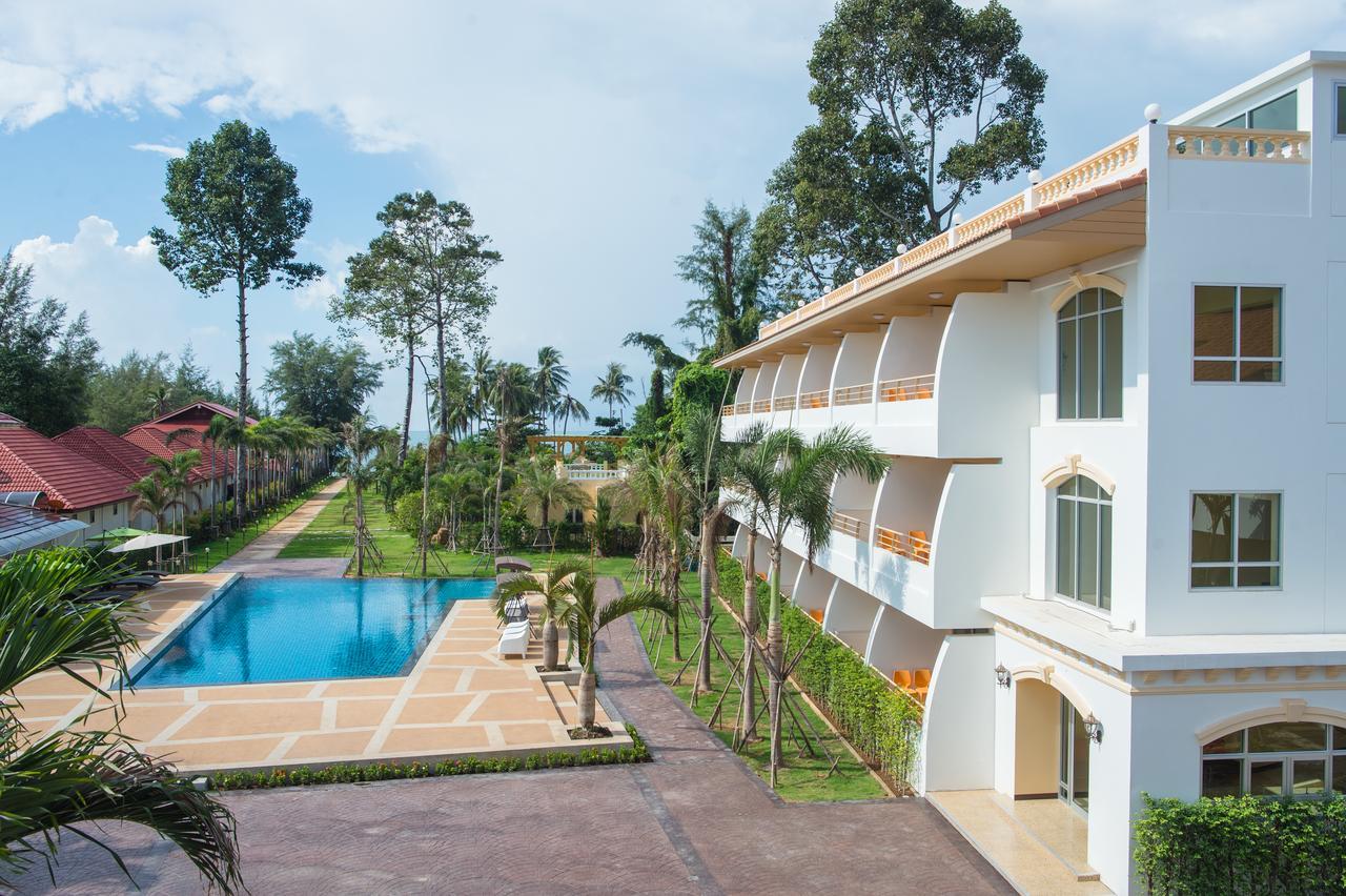 Blanca And Restaurant Hotel