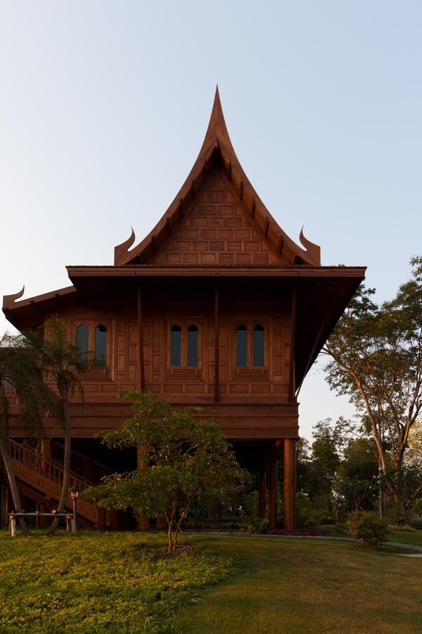 Rk Riverside & Ban Khlong Krang