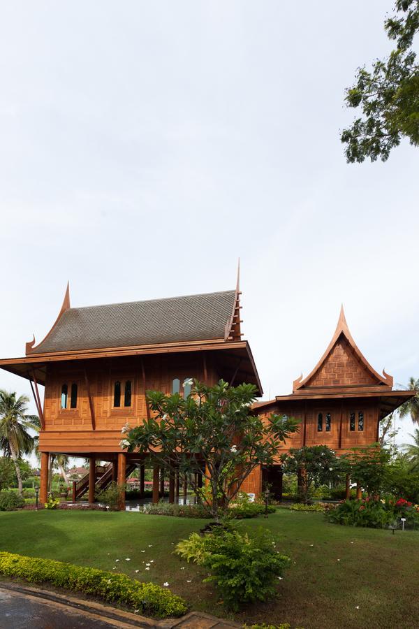 Resort Rk Riverside &