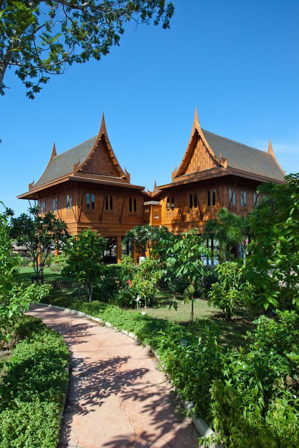Rk Riverside & Ban Khlong Krang