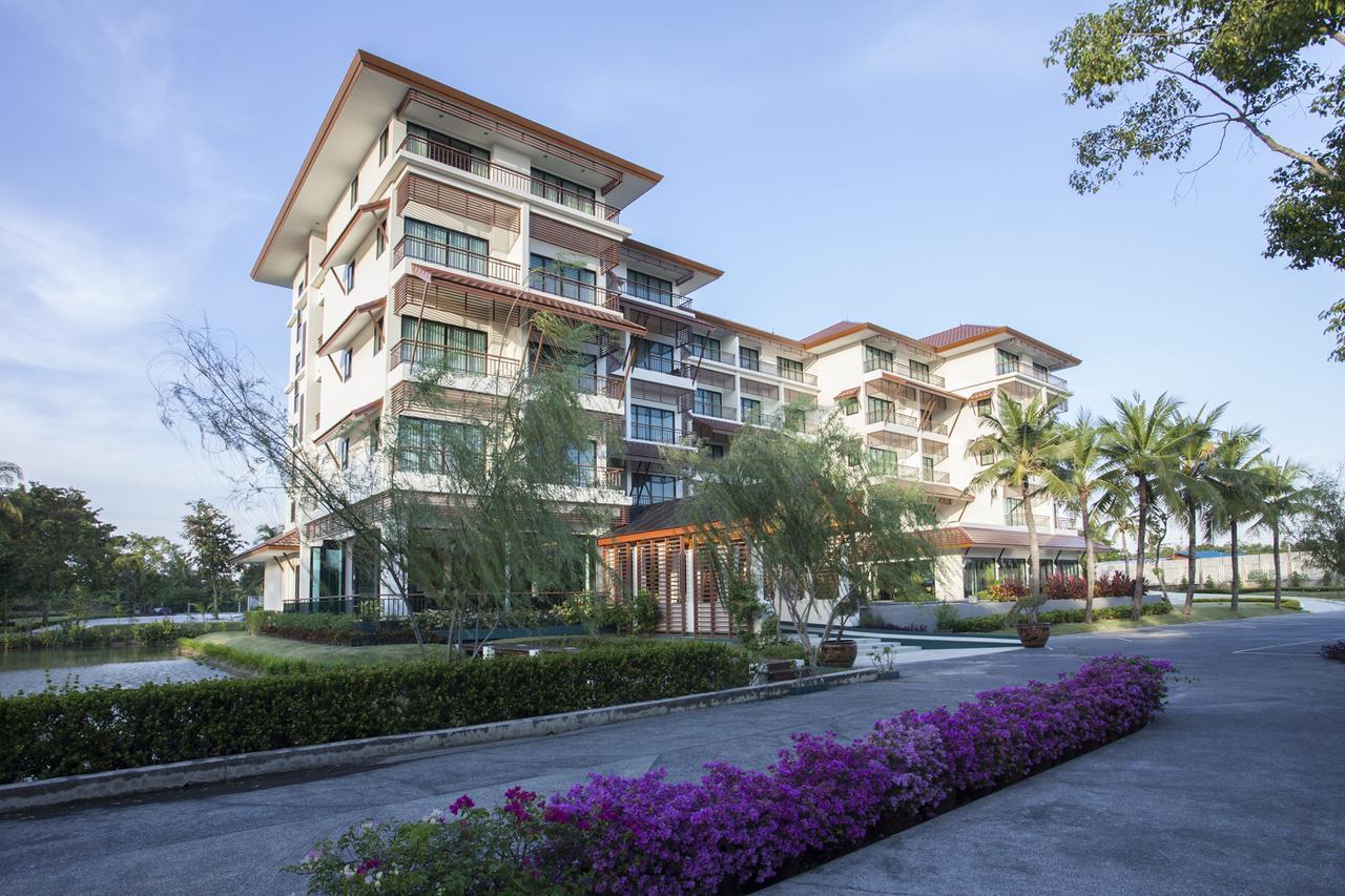 Resort Rk Riverside &