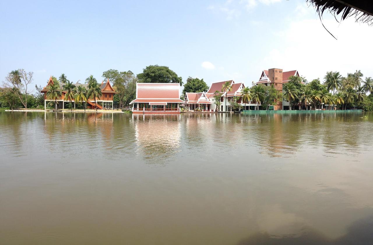 Rk Riverside & Ban Khlong Krang