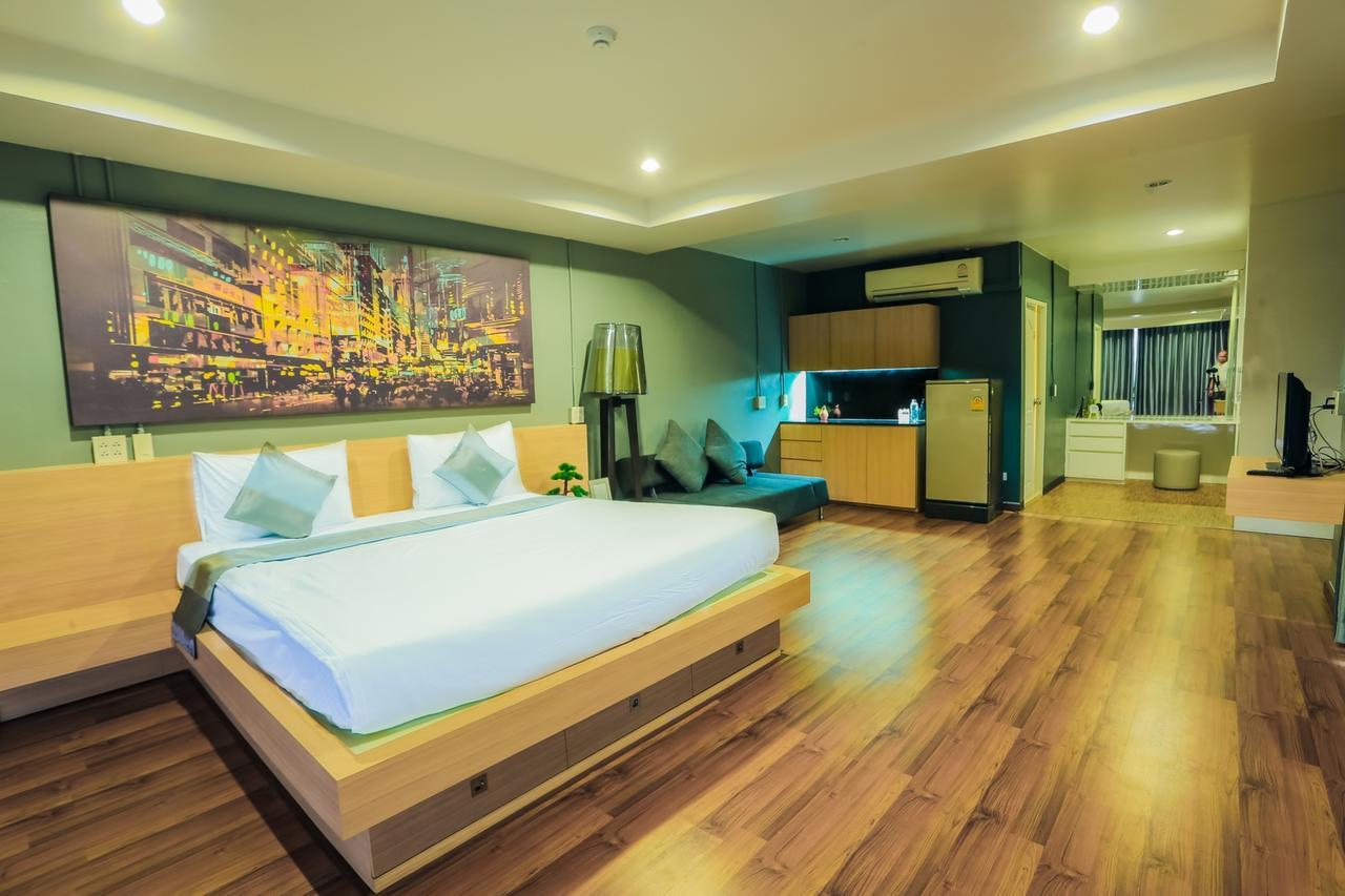 The Bedroom 3*
