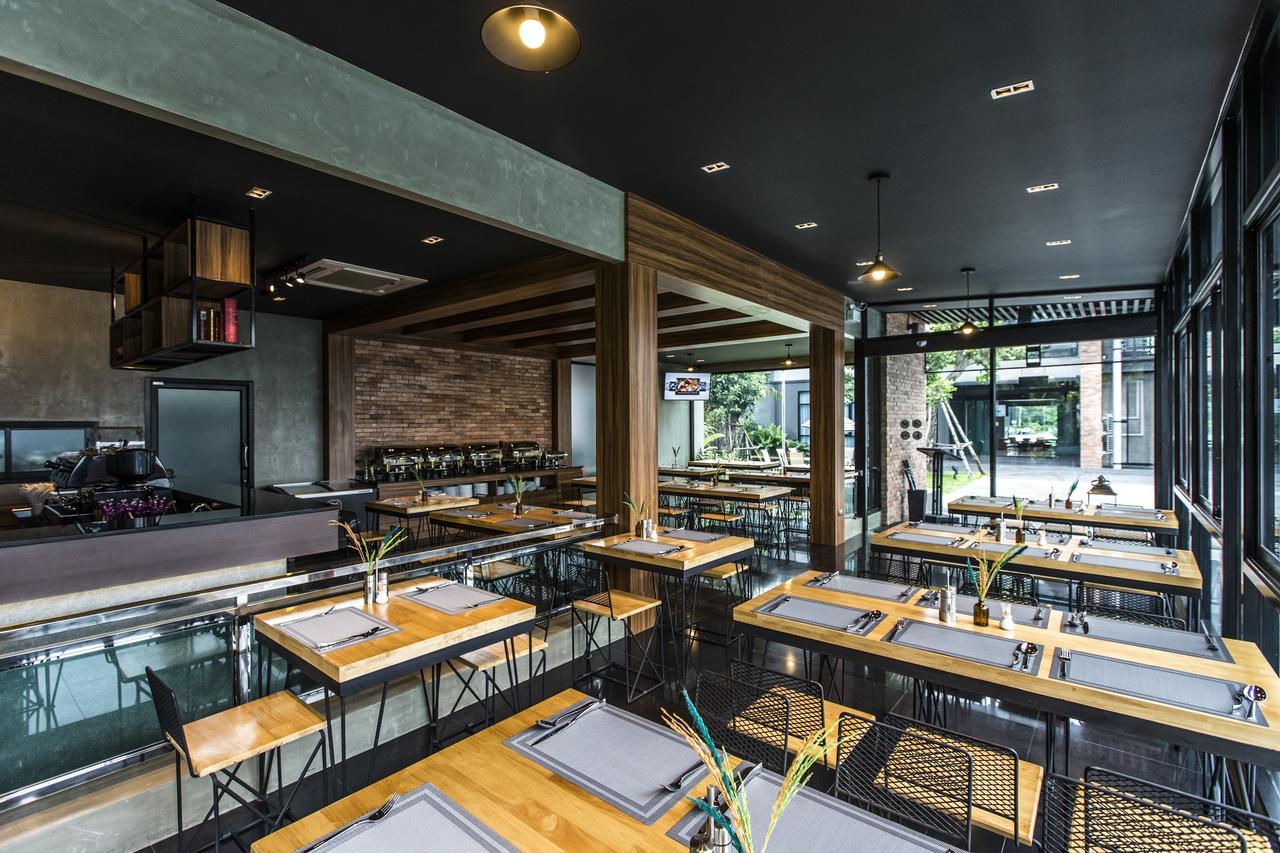 Hotel Cresco Hotel Buriram