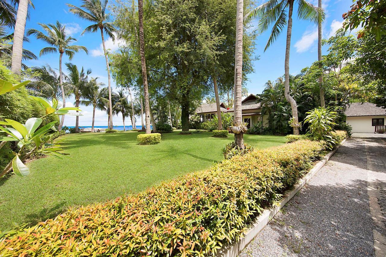 Villa Ban Laem Sor - Tropical Beachfront Retreat