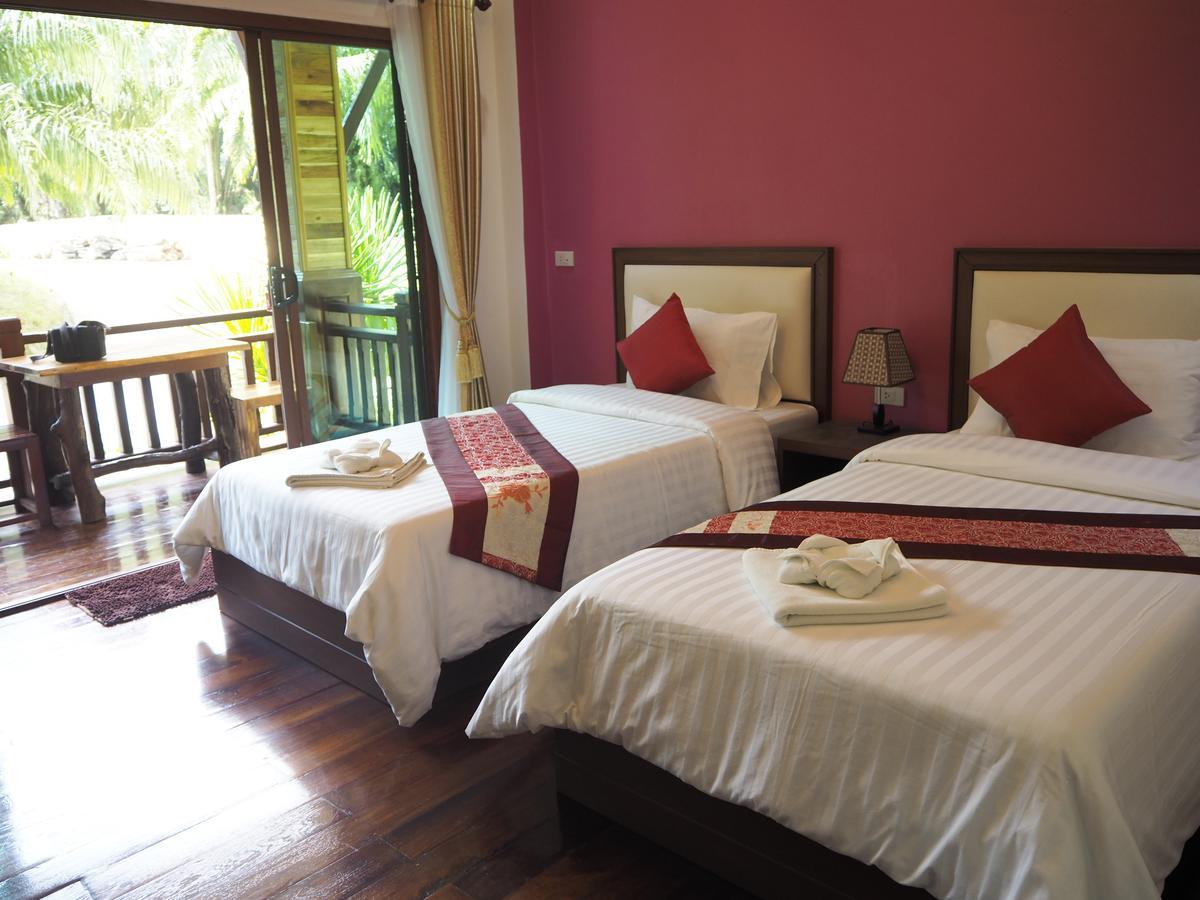 Dusit Phuphaya 4* Ao Luek