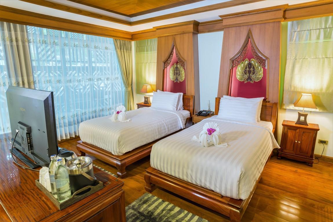 Rk Riverside & 4*