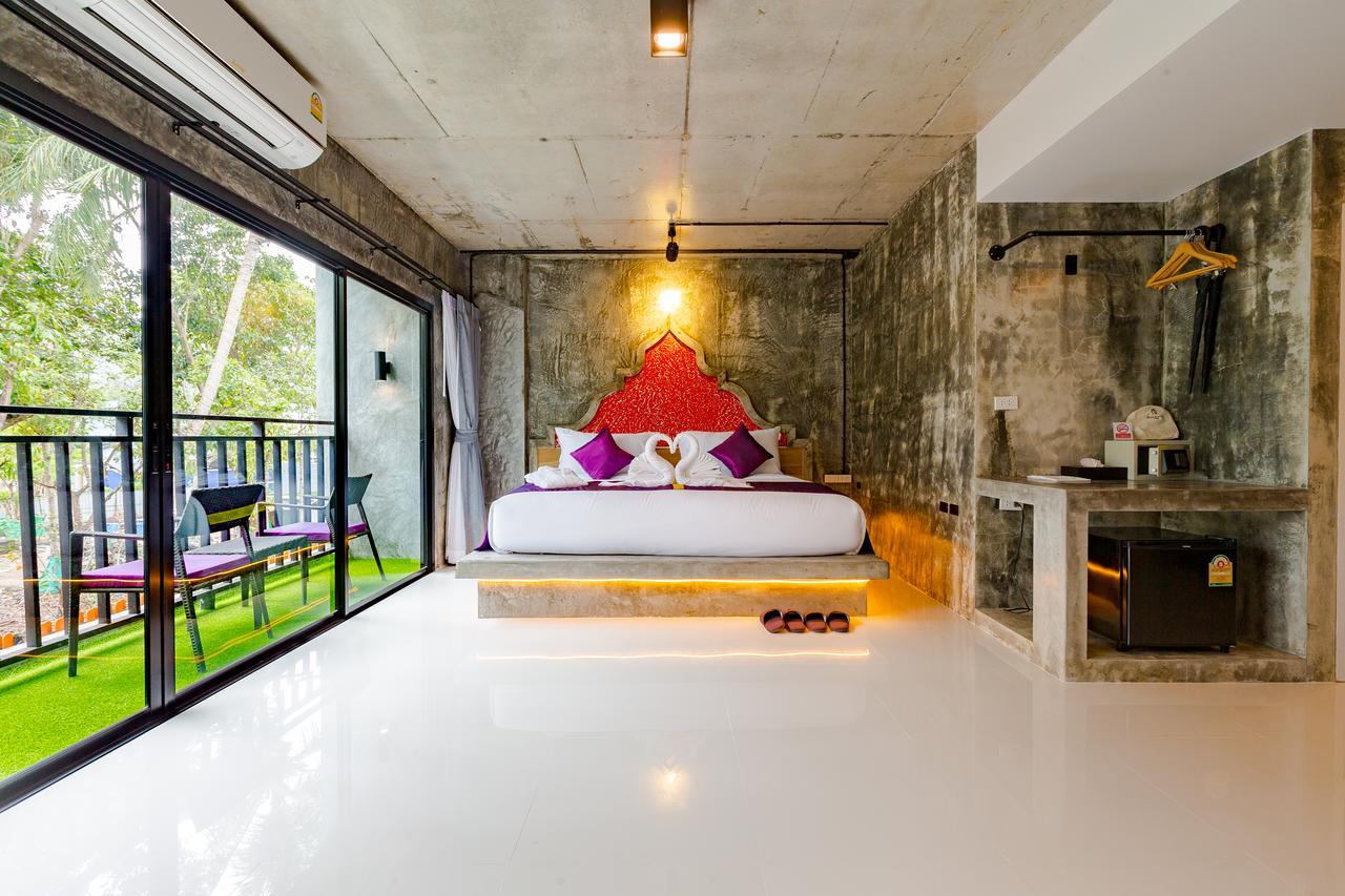 Hotel Maneetel Krabi Beachfront-sha 4*
