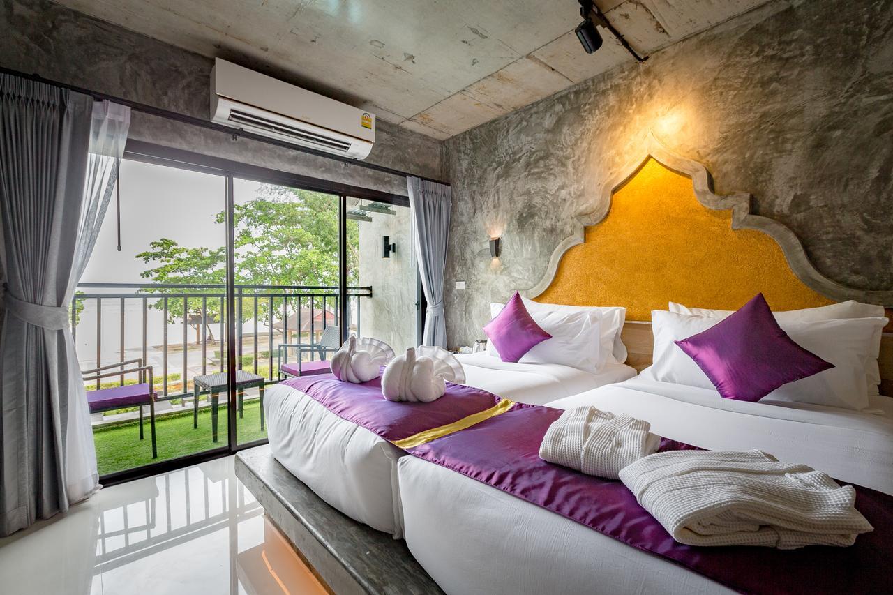 Hotel Maneetel Krabi Beachfront-sha