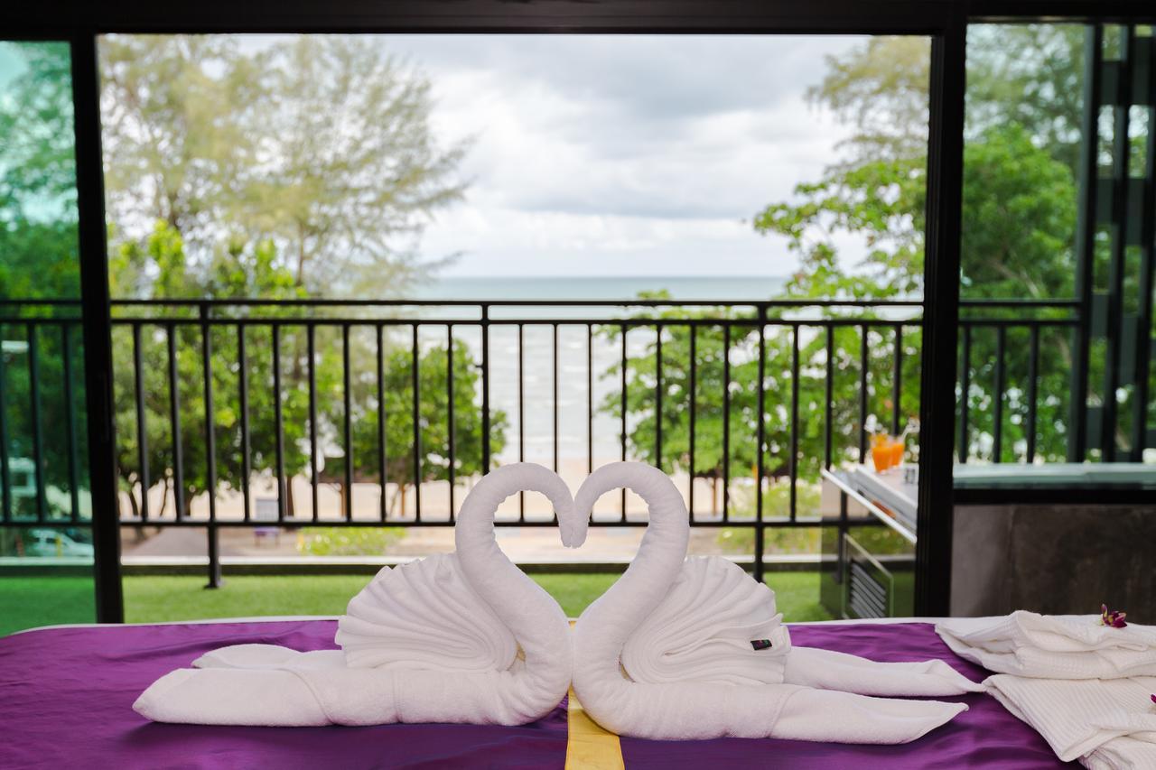 Maneetel Krabi Beachfront-sha Hotel 4*