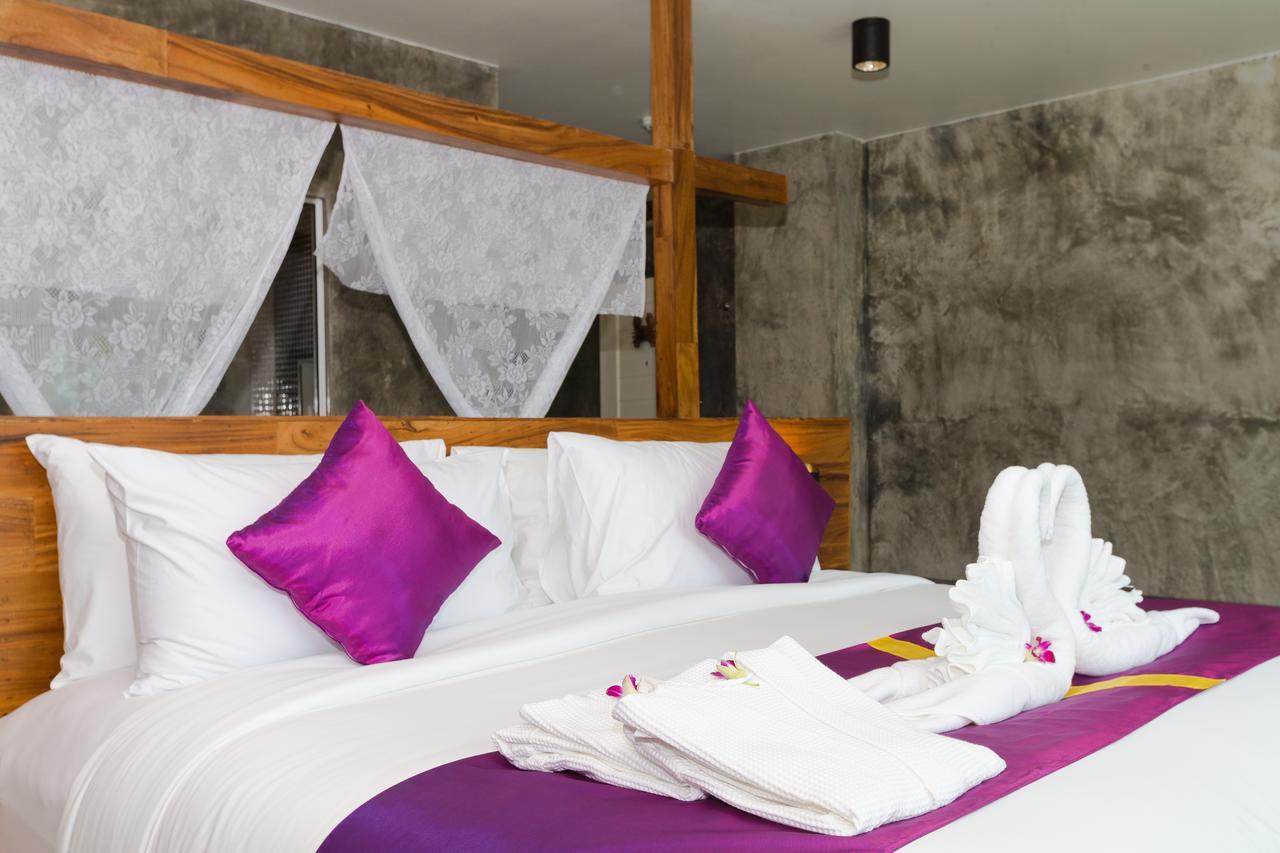 Maneetel Krabi Beachfront-sha 4* Ao Nang