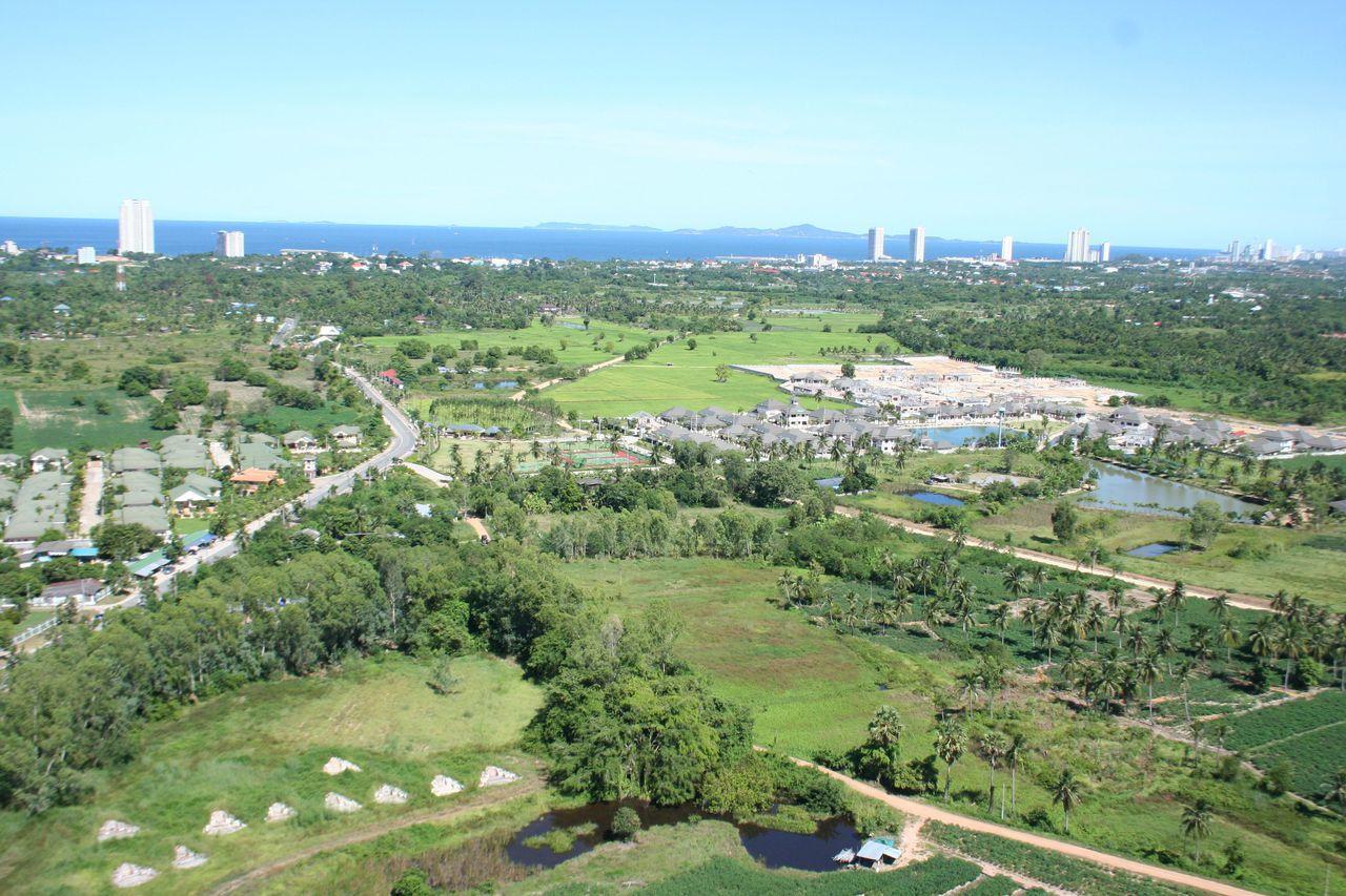 - Baan Dusit Pattaya * Ban Nong Hin (Prachuap Khiri Khan)