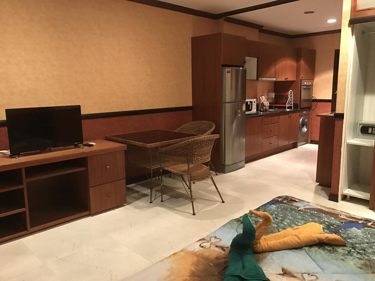 Apartment View Talay 5c