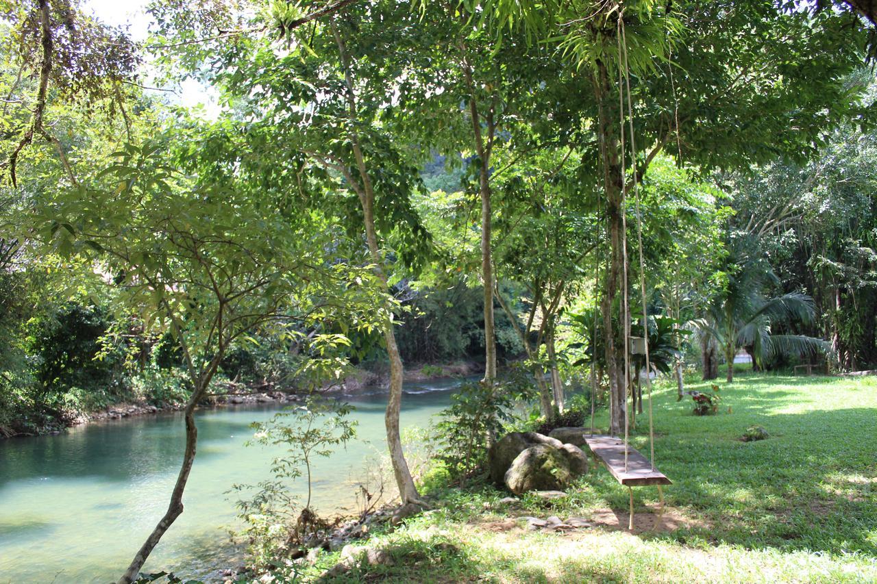 Baan Khaosok Resort