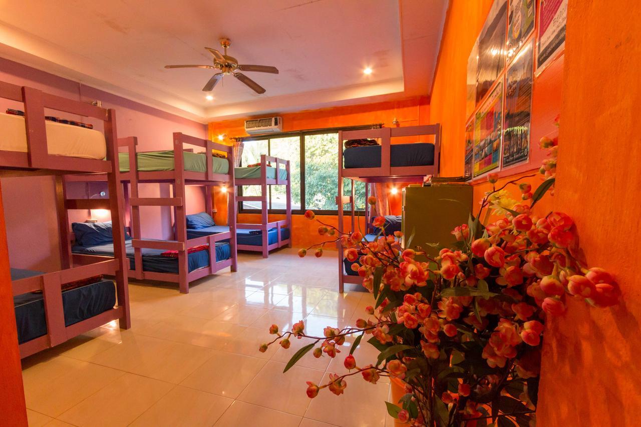 Hostel Goodtime Beach *