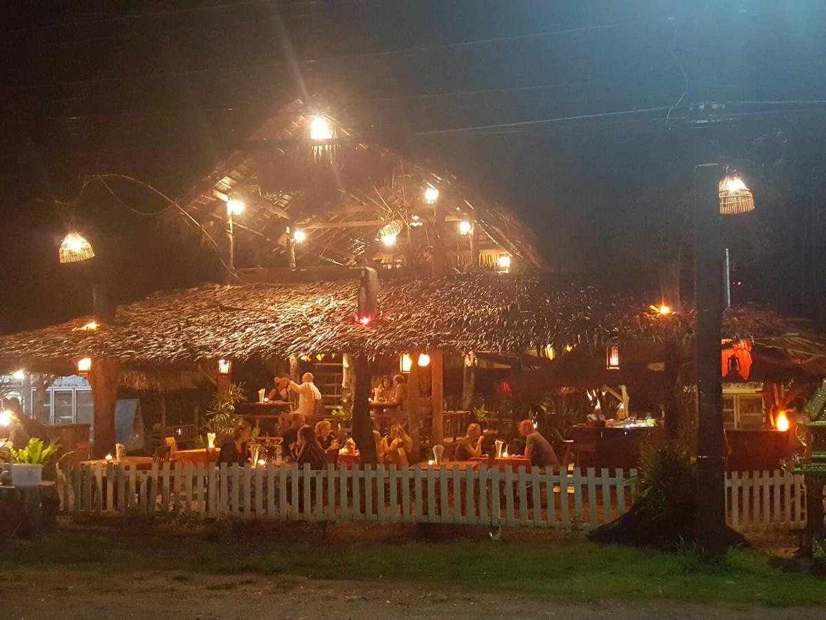 Euro Lanta White Rock Holiday park Koh Lanta