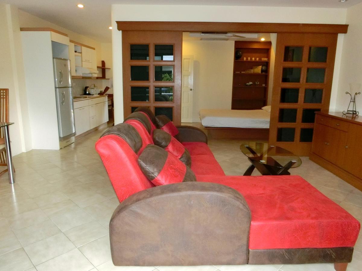 Club Near The By Plh Phuket Apartment *